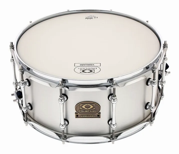 DrumCraft 14"x6,5" Vanguard Snare Alu., su sfondo neutro