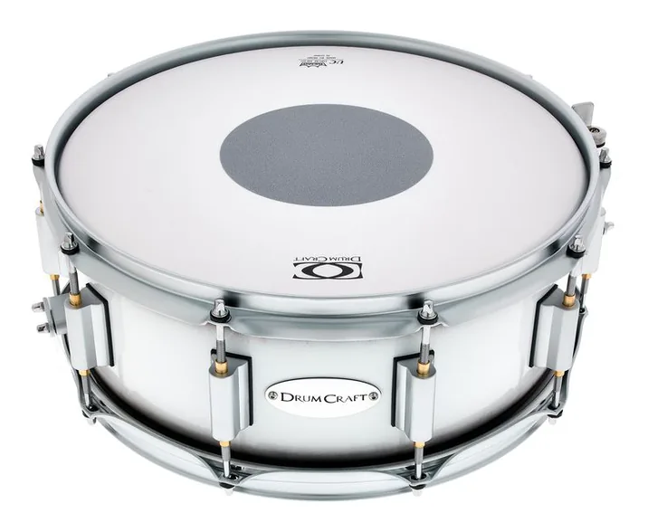 DrumCraft Series 6 14"x5,5" Snare -SWB, di fronte su sfondo neutro