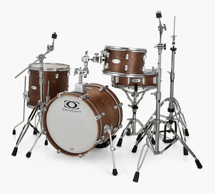 DrumCraft Series 6 Jazz Satin Natural, su sfondo neutro