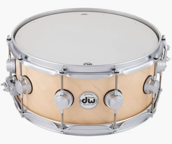 DW 14"x06" Satin Snare Natural SC, su sfondo neutro