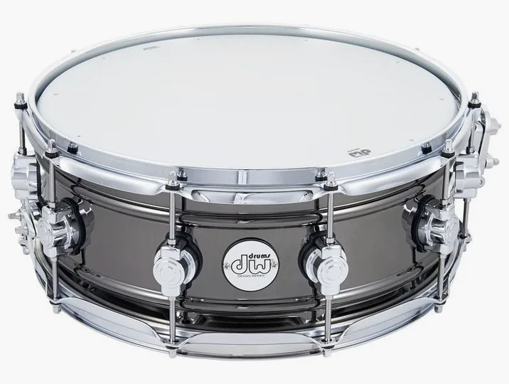 DW 14"x5,5" Design Workhorse SD, su sfondo neutro