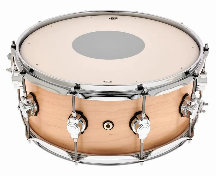 DW 14"x6" Design Satin Nat. Snare, su sfondo neutro, photo 4