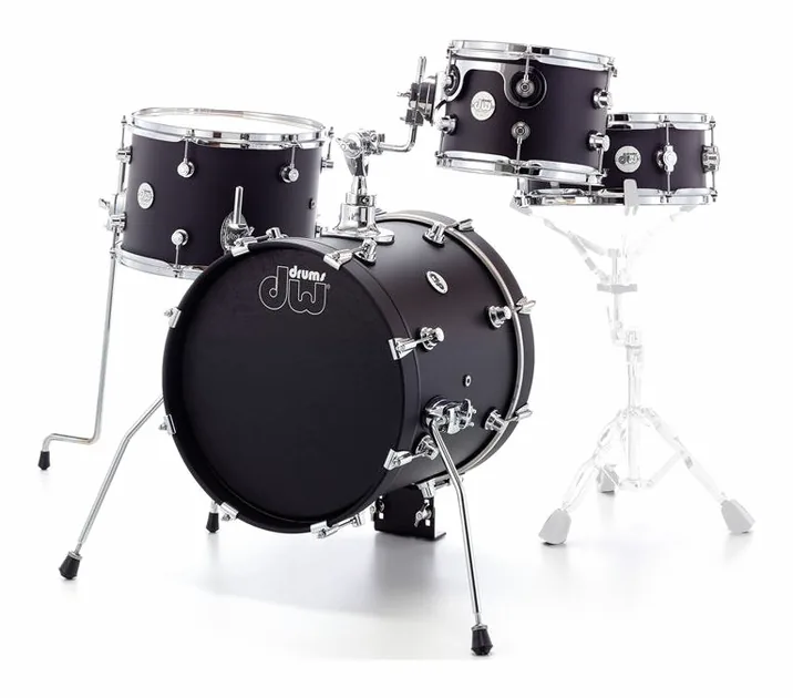 DW Design Mini Pro 16 Satin Black, di fronte su sfondo neutro