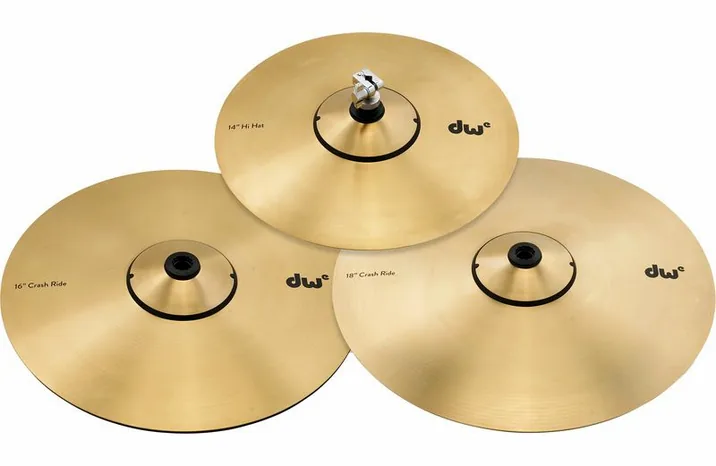 DW DWe Electronic Cymbal Pack 3pc, su sfondo neutro