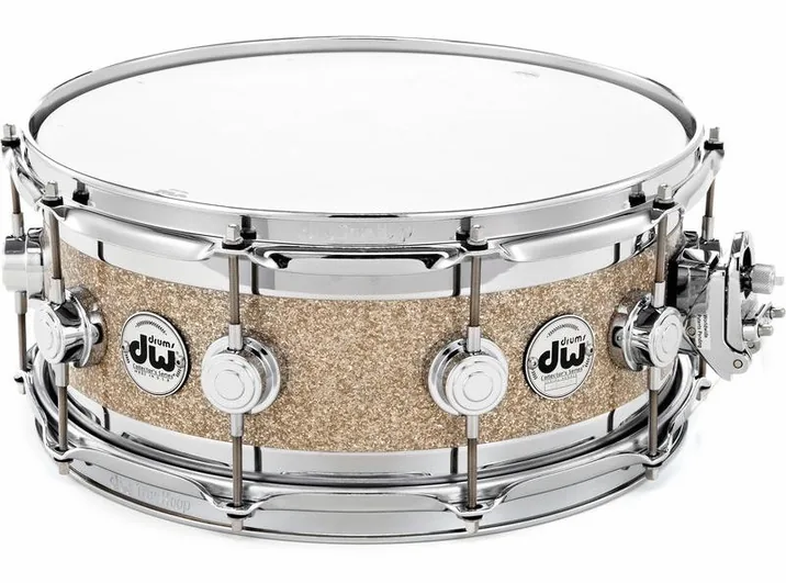 DW Finish Ply 14"x06" Edge -132, su sfondo neutro