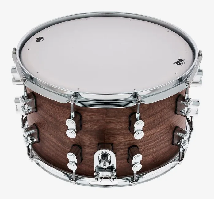 DW PDP 14"x08" Walnut Snare, su sfondo neutro, photo 2