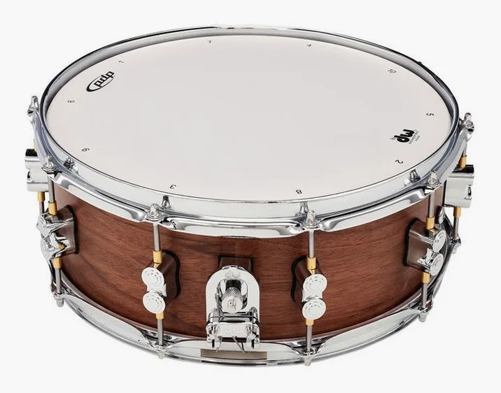 DW PDP 14"x5,5" Walnut Snare, dettaglio ravvicinato, photo 2