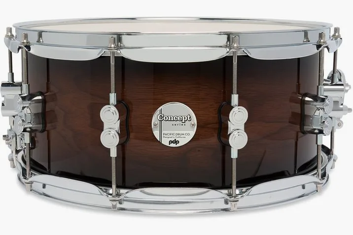 DW PDP 14"x6,5" CM Exotic WTC, di fronte su sfondo neutro