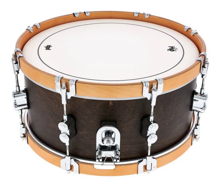 DW PDP 14"x6,5" Walnut Stain Sn, dettaglio ravvicinato, photo 3