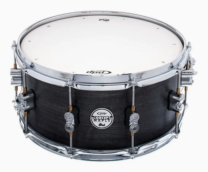 DW PDP 14"x6,5" Black Wax Snare, di fronte su sfondo neutro