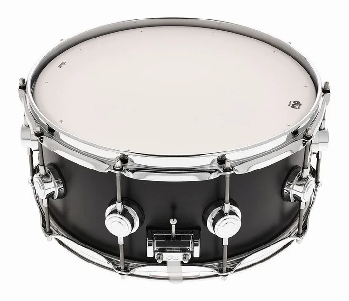 DW Satin Oil 14"x06" Ebony Snare, vista frontale, photo 2