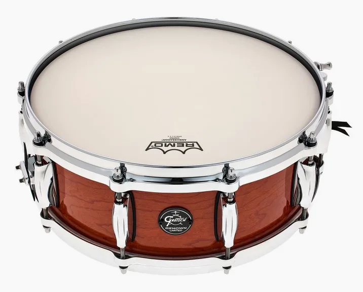 Gretsch Drums 14"x5.5" SN Renown Cherry Wood, di fronte su sfondo neutro