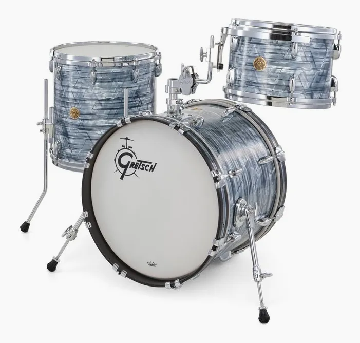 Gretsch Drums USA Custom 18 Sky Blue Pearl, di fronte su sfondo neutro
