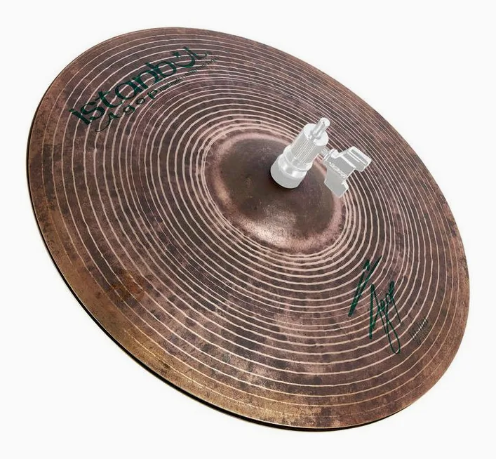 Istanbul Agop 14" Agop Signature Hi-Hat, su sfondo neutro