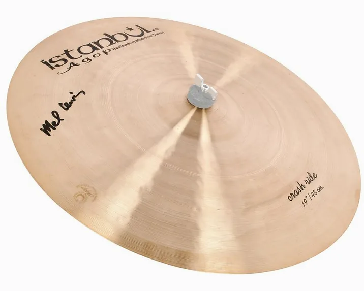 Istanbul Agop 19" Mel Lewis Sign. Crash-Ride, su sfondo neutro