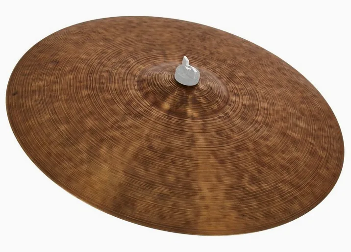 Istanbul Agop 20" 30th Anniversary Ride, su sfondo neutro