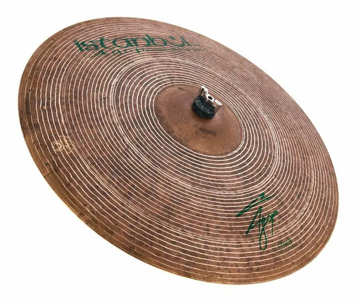 Istanbul Agop 20" Agop Signature Crash, su sfondo neutro
