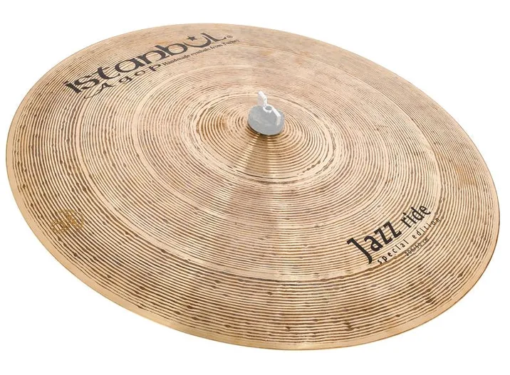 Istanbul Agop 20" Custom Series SE Jazz Ride, su sfondo neutro