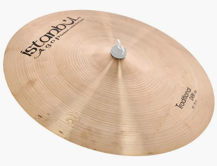 Istanbul Agop 20" Traditional Dark Ride, su sfondo neutro