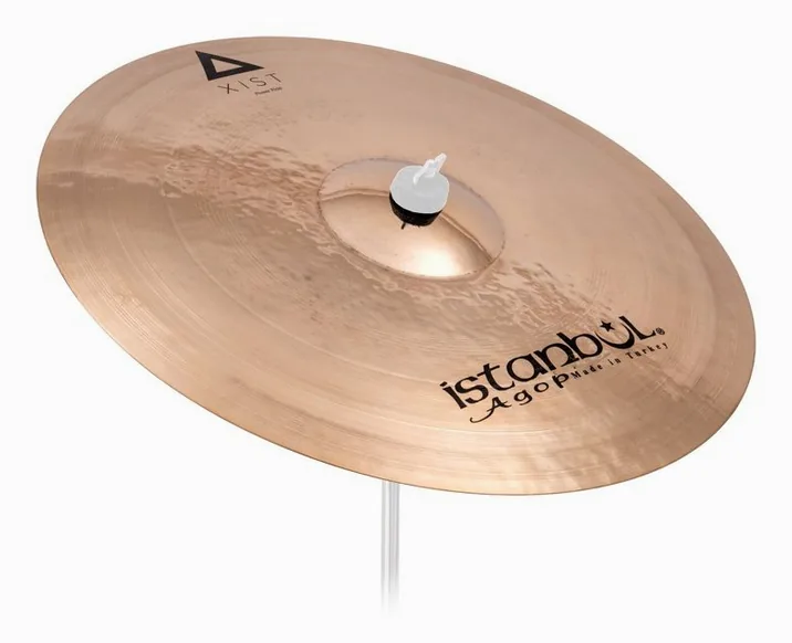 Istanbul Agop 20" Xist Power Ride, di fronte su sfondo neutro