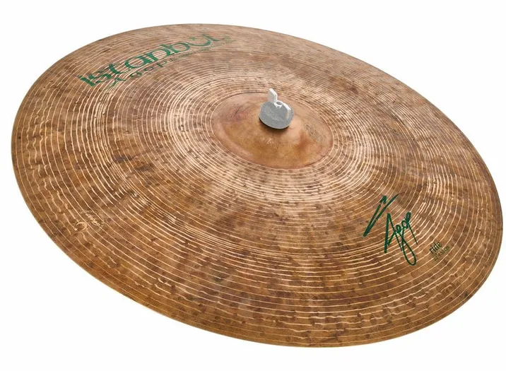 Istanbul Agop 22" Agop Signature Ride, su sfondo neutro
