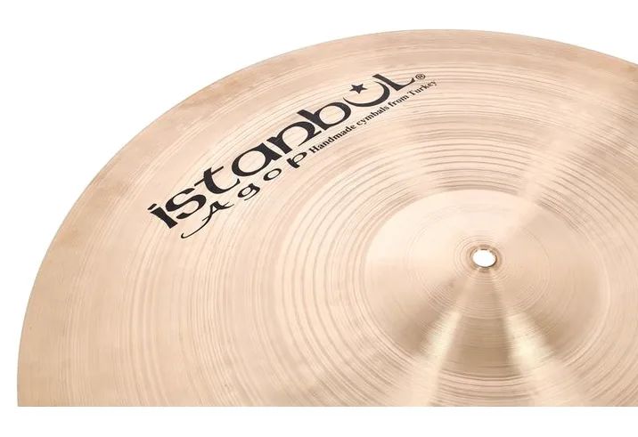 Istanbul Agop 22" Traditional Dark Crash, vista di tre quarti, photo 3