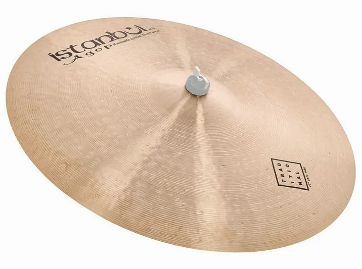 Istanbul Agop 22" Traditional Jazz Ride, di fronte su sfondo neutro