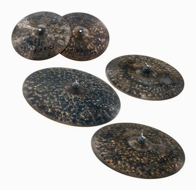 Istanbul Agop Cindy Blackman OM Cymbal Set, su sfondo neutro