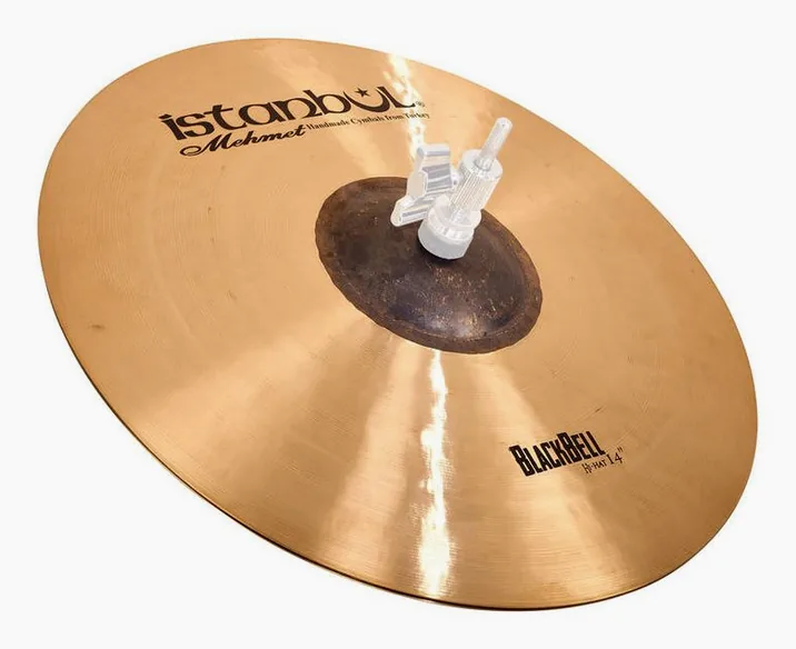 Istanbul Mehmet 14" Black Bell Hi-Hat, su sfondo neutro