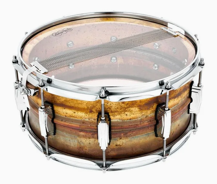 Ludwig 14"x6,5" Raw Brass Phonic, su sfondo neutro, photo 4