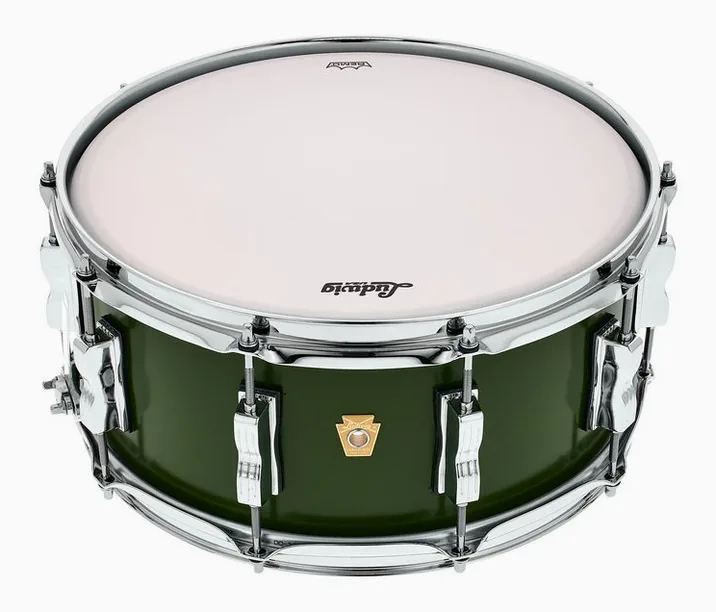 Ludwig 14"x6,5" Legacy Maple Herit., su sfondo neutro