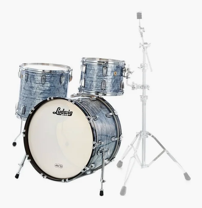 Ludwig Classic Maple Fab 22 Sky Blue, di fronte su sfondo neutro