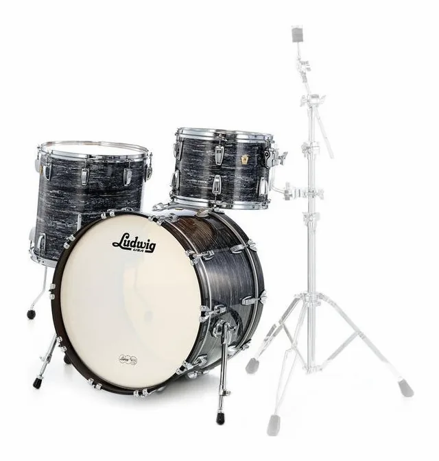 Ludwig Classic Maple Rock Black Oy., di fronte su sfondo neutro