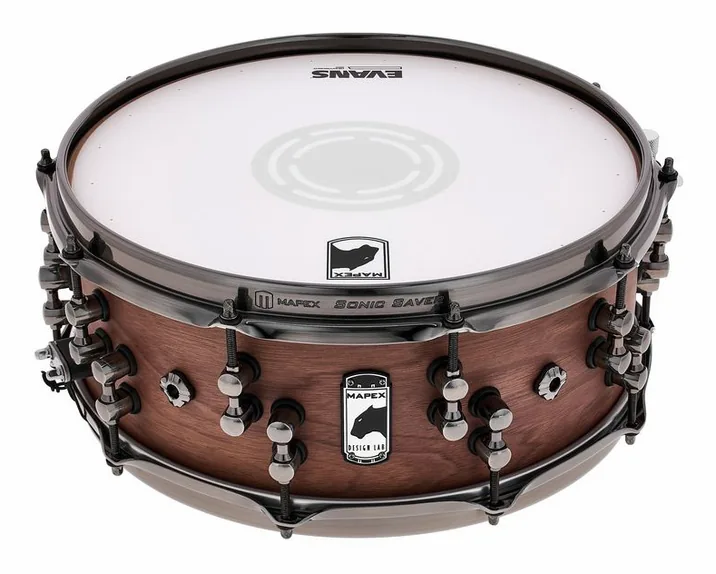 Mapex 14"x5,5" DL"The Machine" Snare, di fronte su sfondo neutro