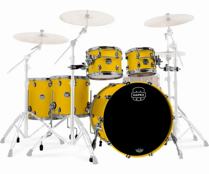 Mapex Saturn Evolution Maple-BPM, su sfondo neutro