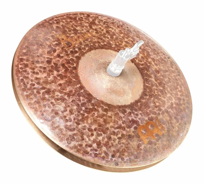 Meinl 13" Byzance Extra Dry Hi-Hat, su sfondo neutro