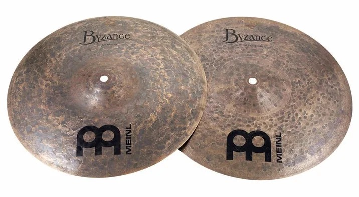 Meinl 14" Byzance Dark Hi-Hat, su sfondo neutro