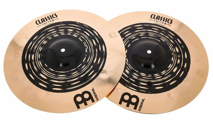 Meinl 15" Classics Cust. Dual Hi-Hat, su sfondo neutro, photo 2