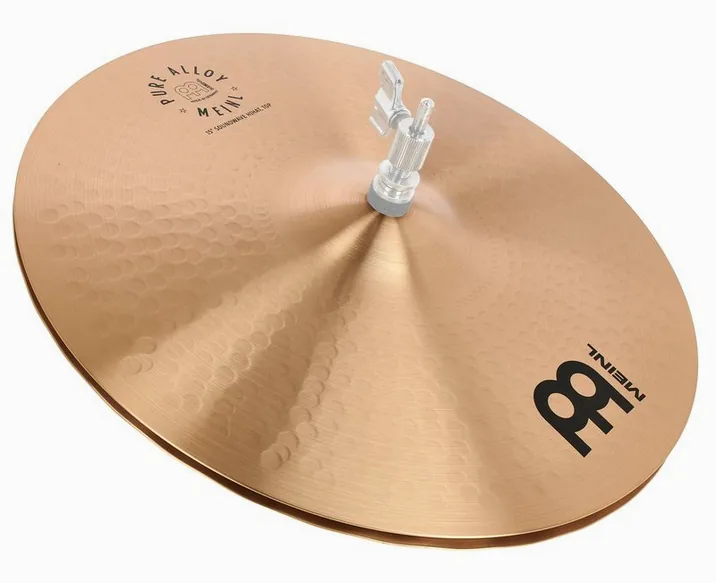 Meinl 15" Pure Alloy Soundwave Hats, su sfondo neutro
