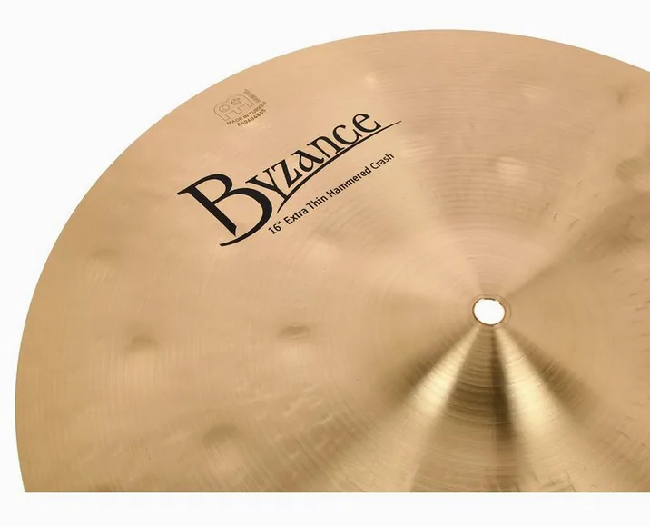 Meinl 16" Byzance Extra Thin Crash, su sfondo neutro, photo 4