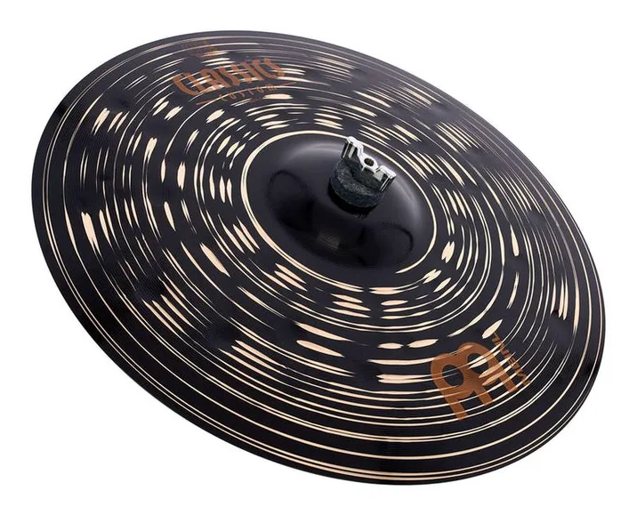 Meinl 16" Classics Custom Dark Crash, su sfondo neutro