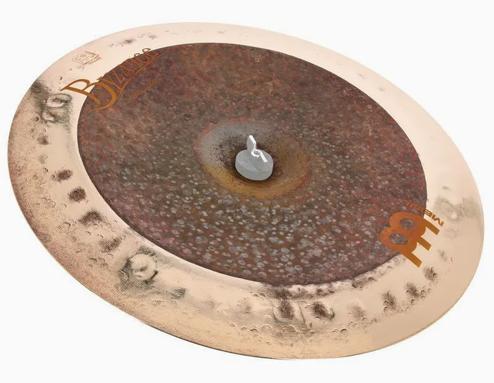Meinl 18" Byzance Dual China, di fronte su sfondo neutro