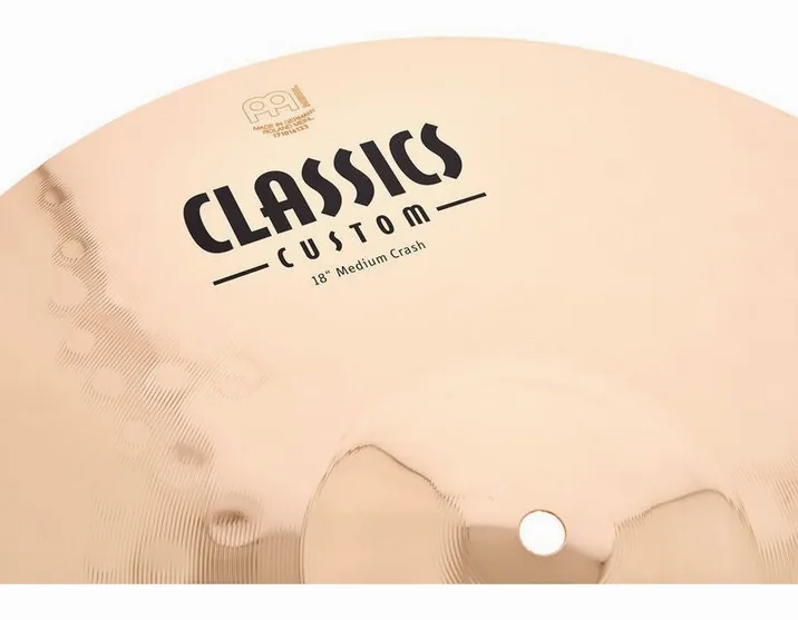 Meinl 18" Classics Custom Med. Crash, su sfondo neutro, photo 4