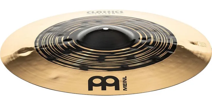 Meinl 19" Classics Custom Dual Crash, di fronte su sfondo neutro