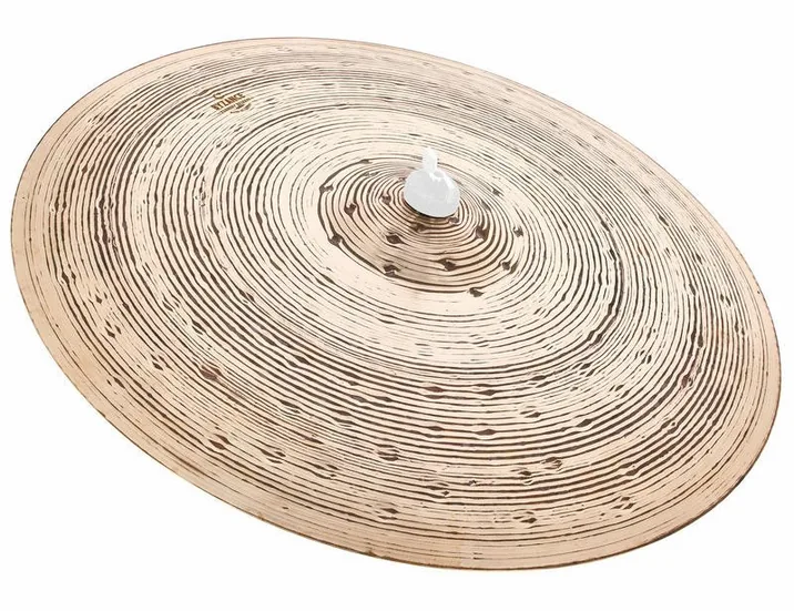 Meinl 20" Byzance Foundry Reserve CR, su sfondo neutro
