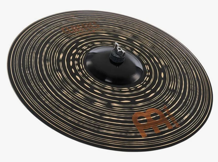 Meinl 20" Classics Custom Dark Ride, di fronte su sfondo neutro