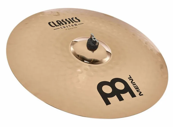 Meinl 20" Classics Custom Med. Ride, su sfondo neutro