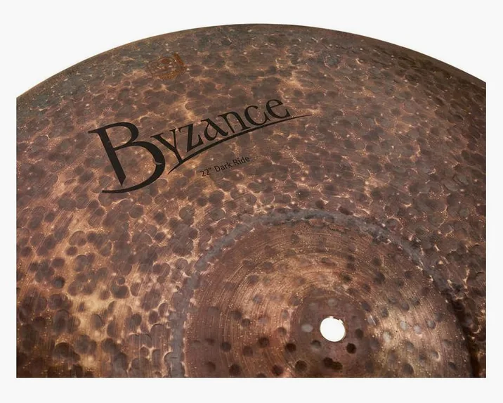 Meinl 22" Byzance Dark Ride, su sfondo neutro, photo 3