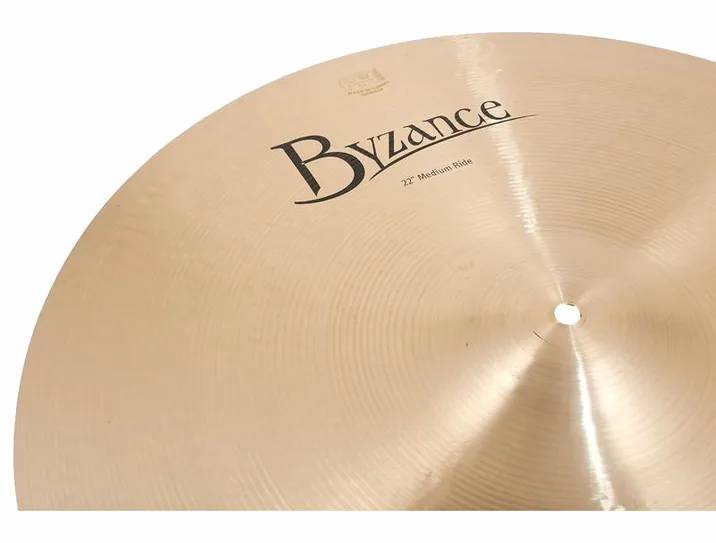 Meinl 22" Byzance Medium Ride, su sfondo neutro, photo 4