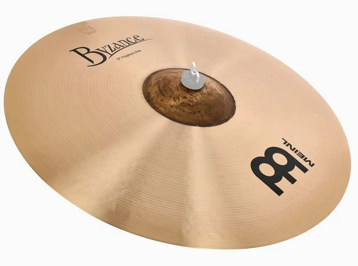 Meinl 22" Byzance Polyphonic Ride, su sfondo neutro